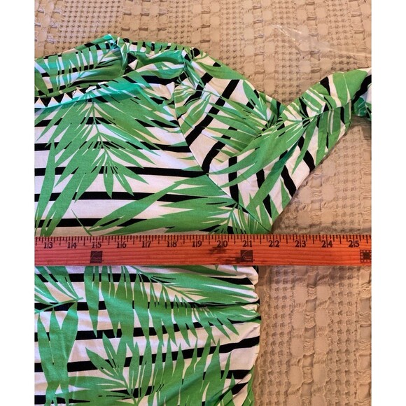Lark Lane Blouse Plus Size XL Top Green Tropical Leaf Pattern Embellished Neck - Picture 9 of 10